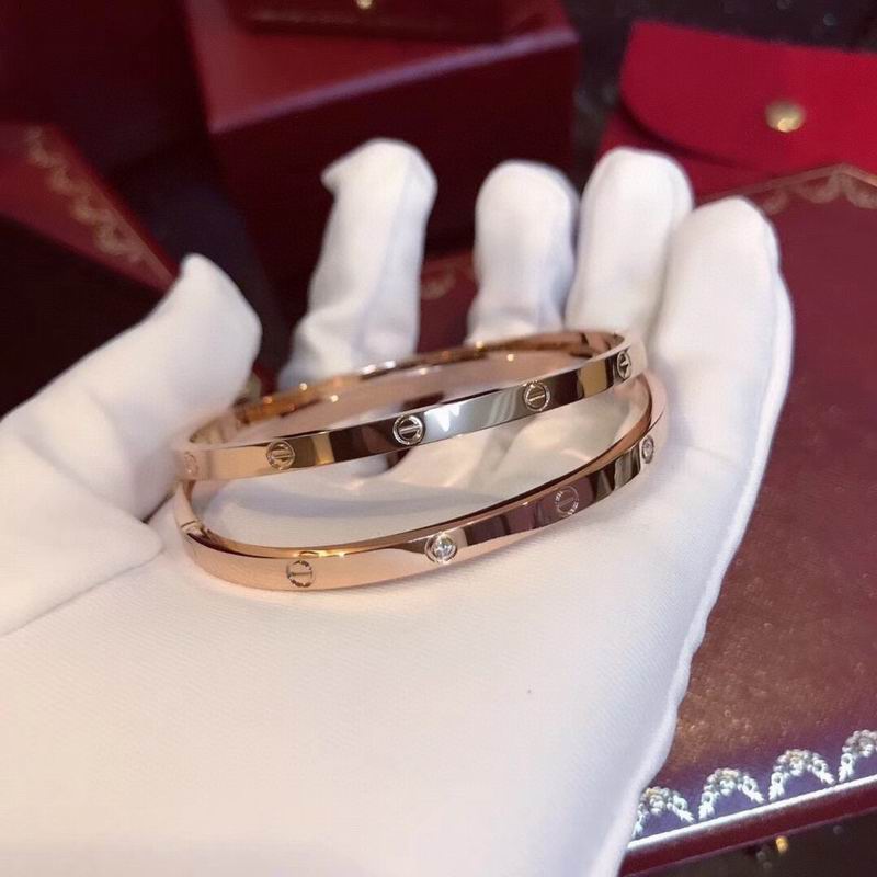 Cartier bracelet 07yxq01